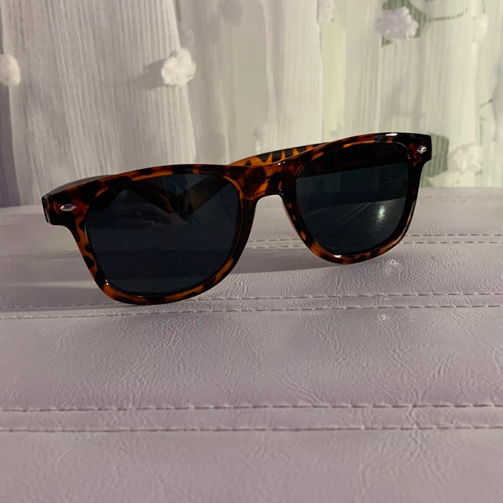 Cheetah print Austin cocktail sunglasses